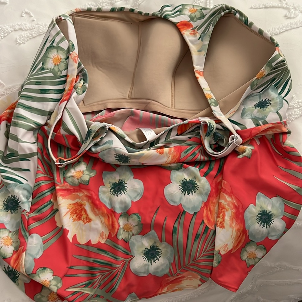 Palm Floral Tankini Set - Picture 6 of 9